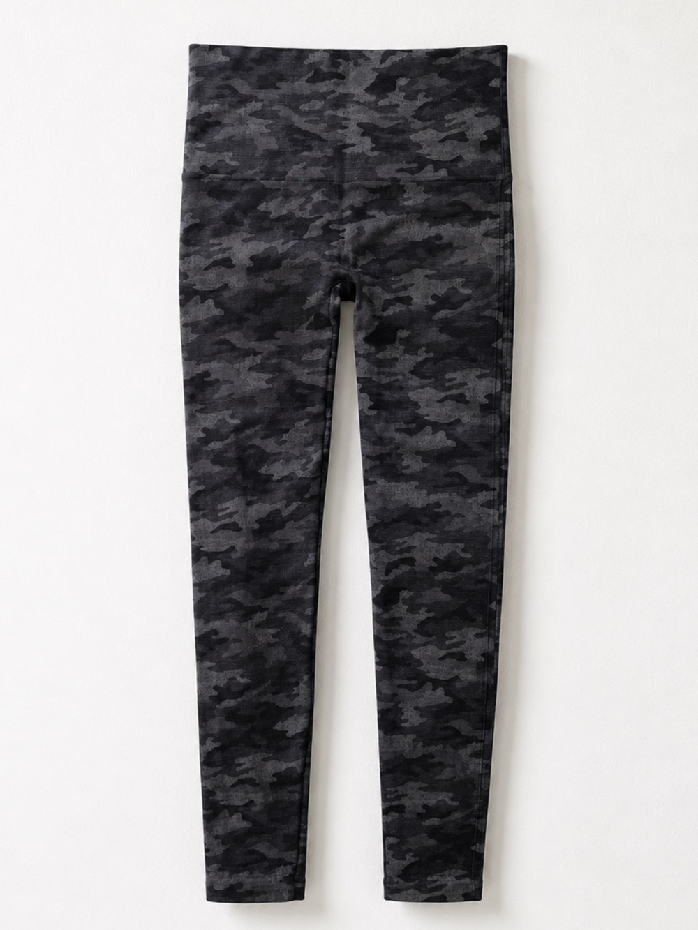 SPANX Look At Me Now Seamless Camo Leggings Gray Black Camouflage Size Large